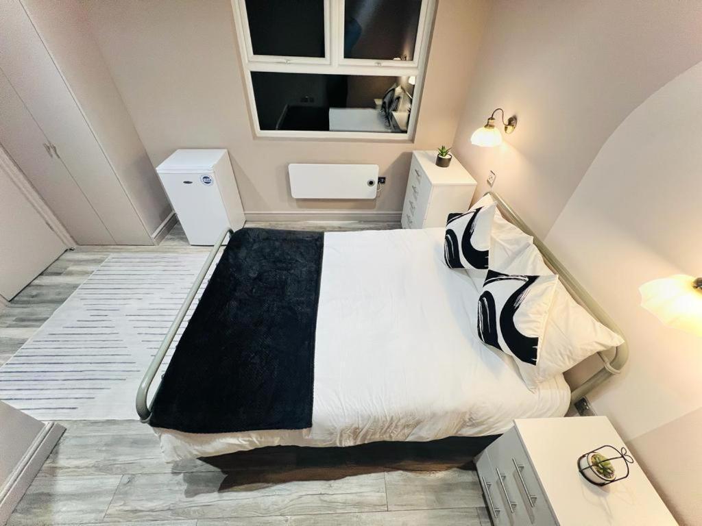 London Crescent House Top Location Ensuites Rooms Great Value מראה חיצוני תמונה