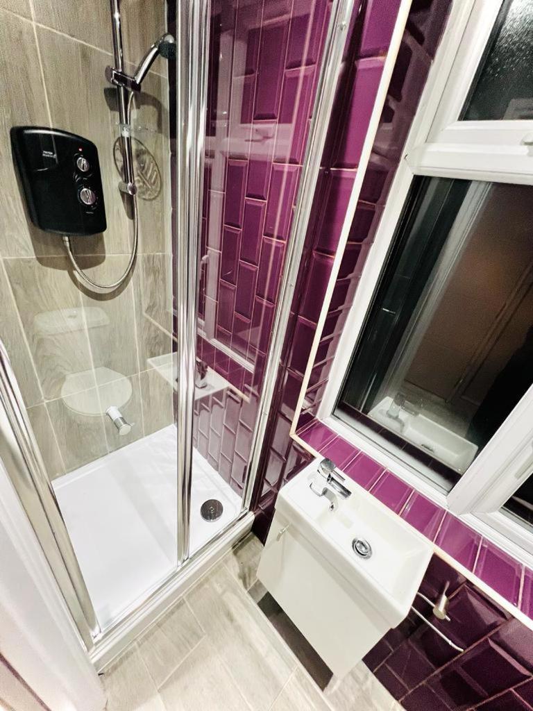 London Crescent House Top Location Ensuites Rooms Great Value מראה חיצוני תמונה