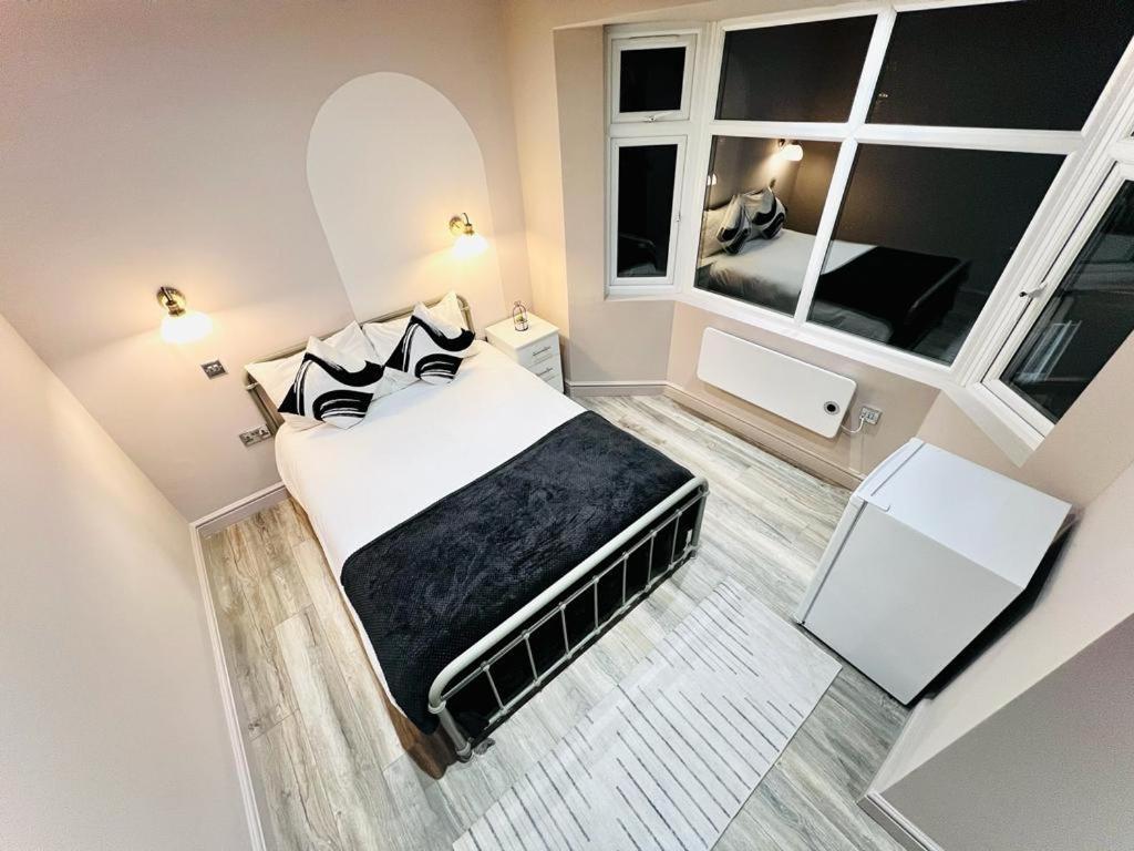 London Crescent House Top Location Ensuites Rooms Great Value מראה חיצוני תמונה